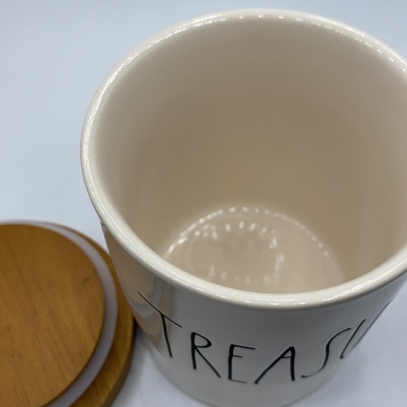 Rae Dunn Treasure Jar with Lid - Picture 4 of 4